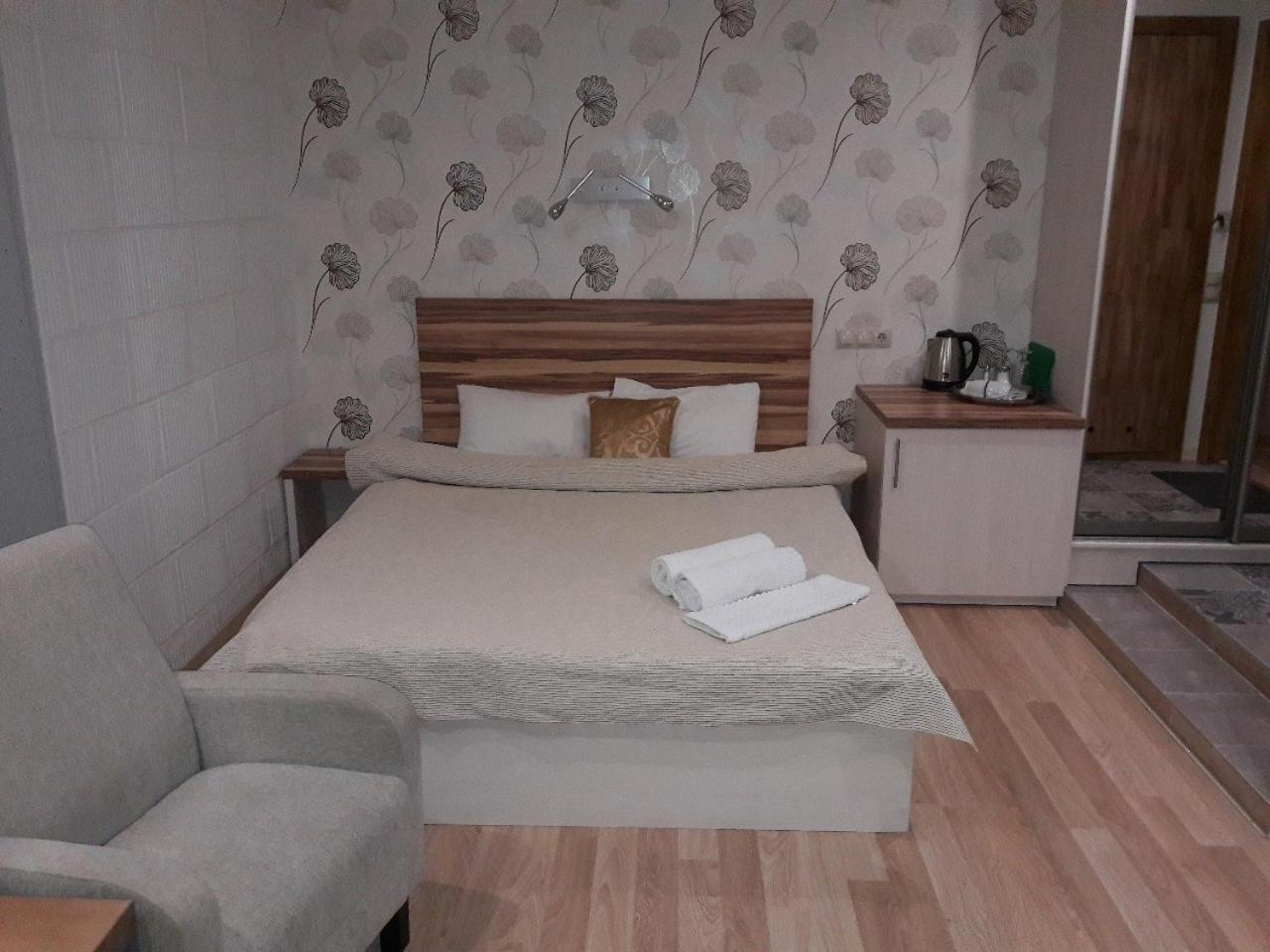 Hotel Mini On Demiivska Kiew