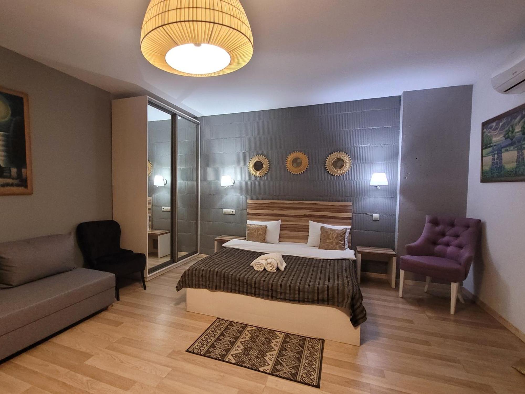 Hotel Mini On Demiivska *