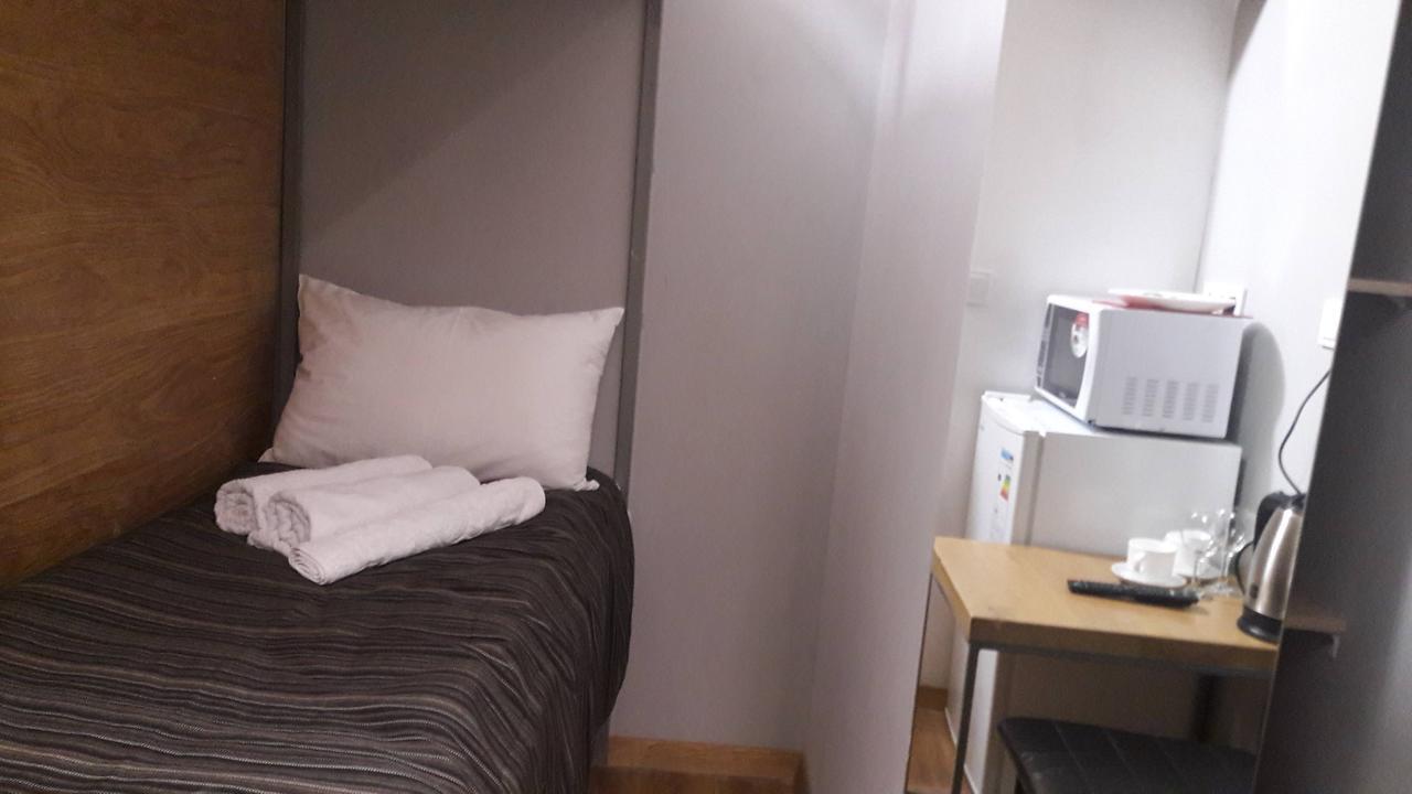 Mini On Demiivska Hotel *